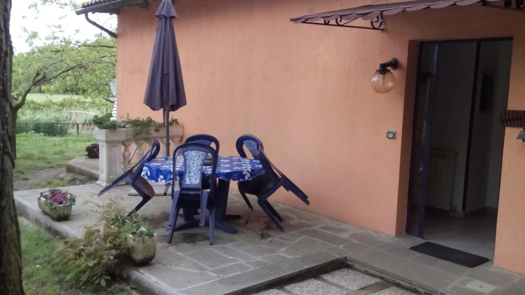Al Casolare Villa Tuoro sul Trasimeno Exteriör bild