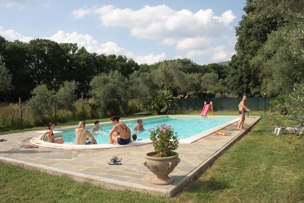 Al Casolare Villa Tuoro sul Trasimeno Rum bild