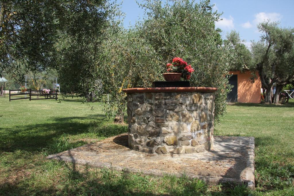 Al Casolare Villa Tuoro sul Trasimeno Exteriör bild